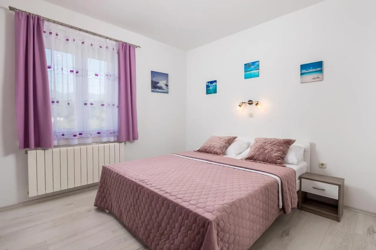 *** Guest house Apartments And Rooms With Parking Space Kraljevica - 17589 Croatia