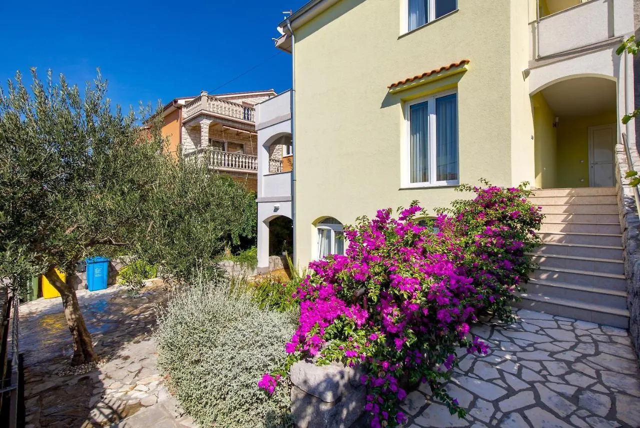 Apartments And Rooms With Parking Space Kraljevica - 17589 Guest house