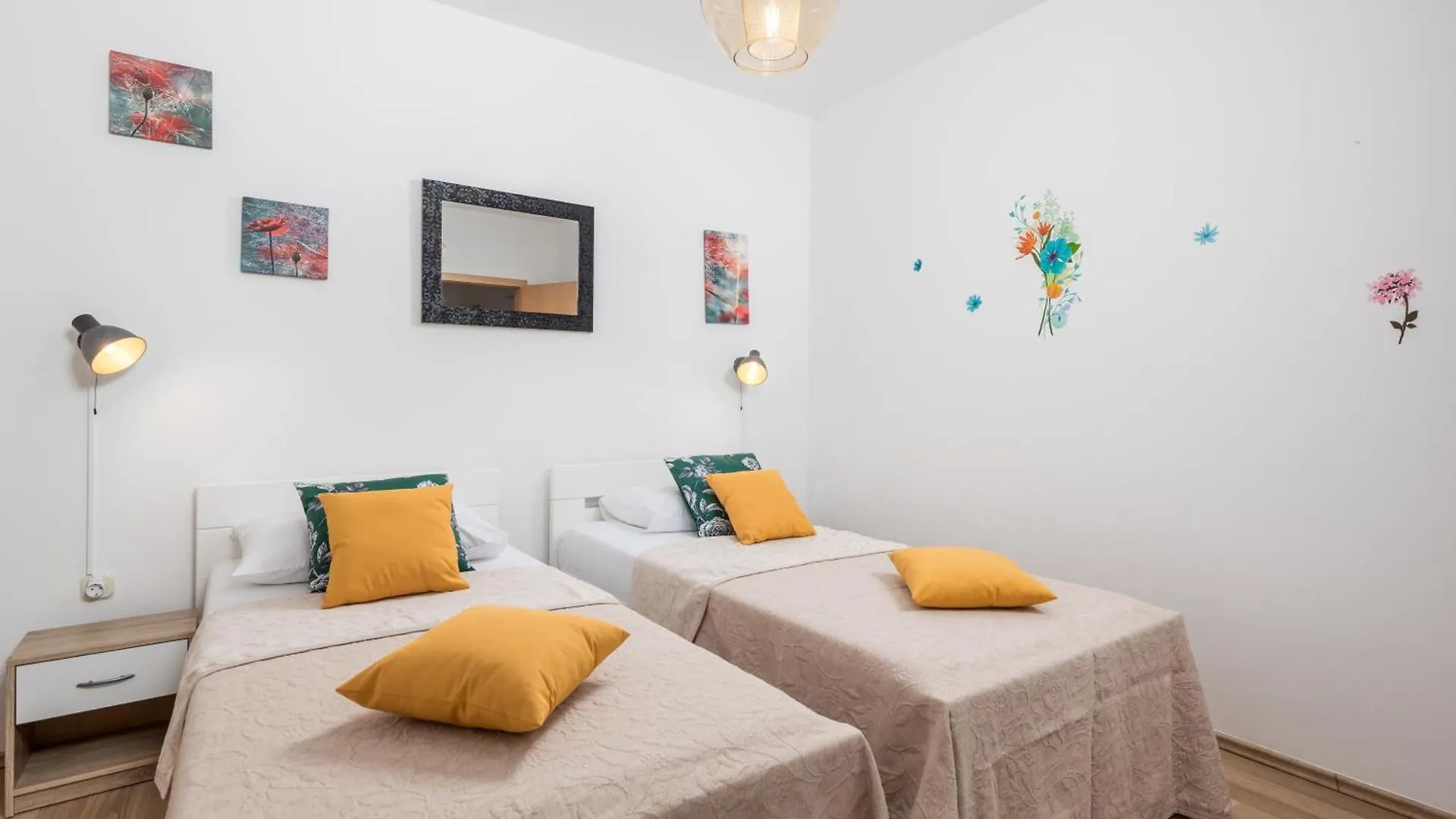 Guest house Apartments And Rooms With Parking Space Kraljevica - 17589