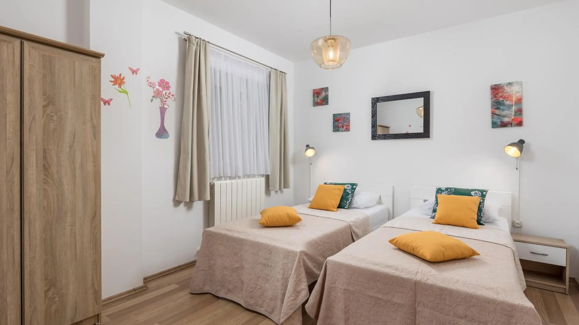 Guest house Apartments And Rooms With Parking Space Kraljevica - 17589